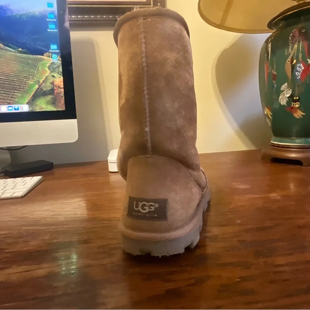 UGG cozy Tan Suede Boots - Picture 2 of 5